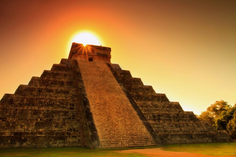 Los equinoccios en la cultura Maya
