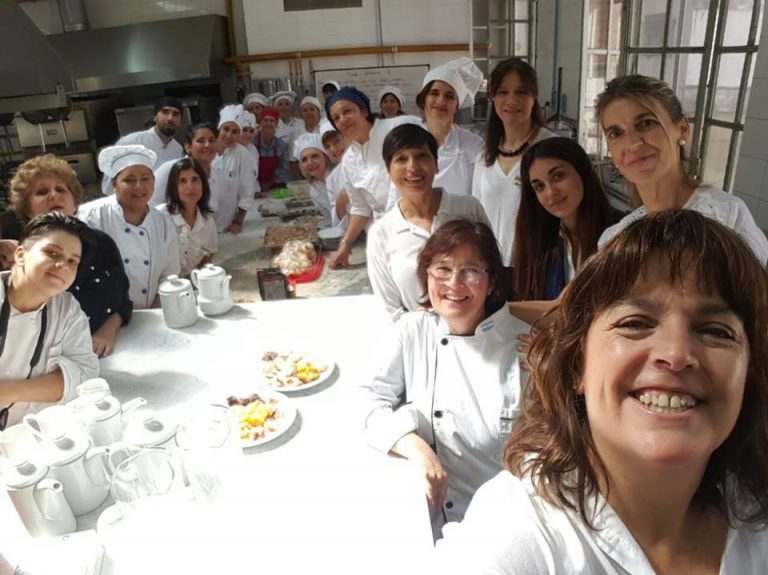 Talleres de capacitación en cocina libre de gluten en el Normal N°6
