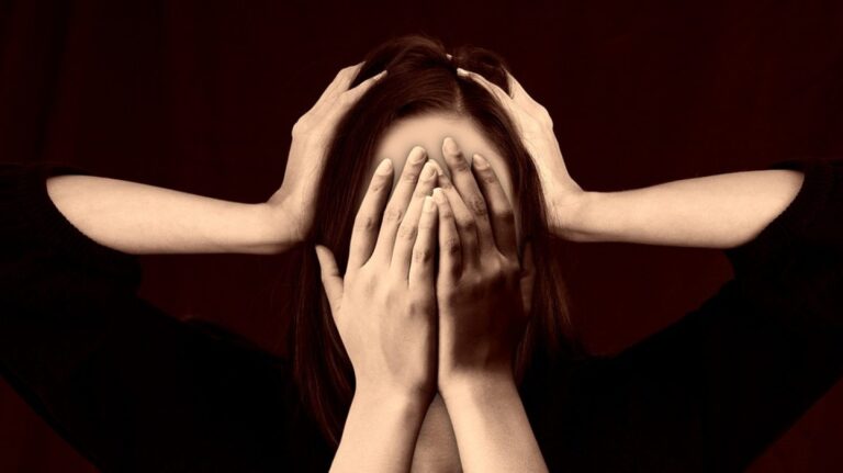 El circulo entre el dolor  físico y emocional