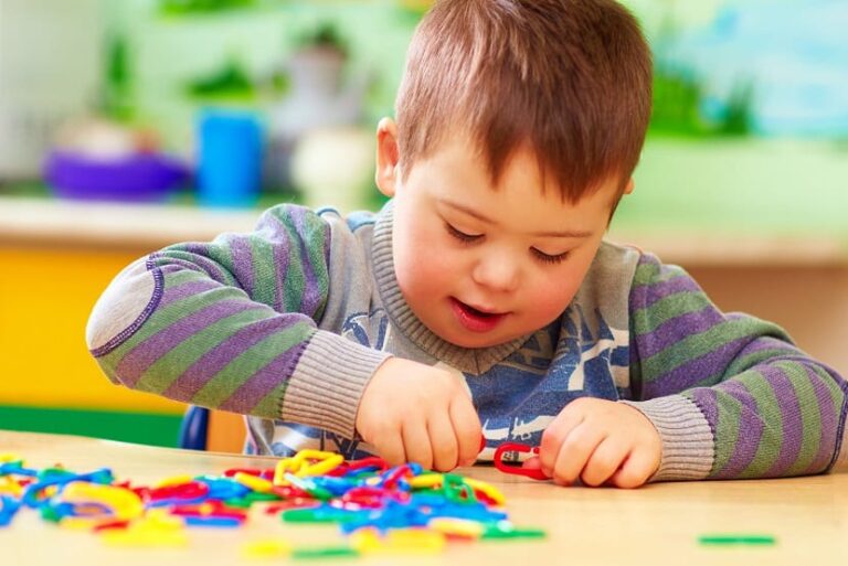 La importancia de un entorno positivo para los niños con discapacidad intelectual