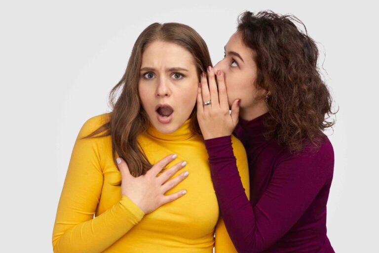 El chisme: información,influencia y vínculo