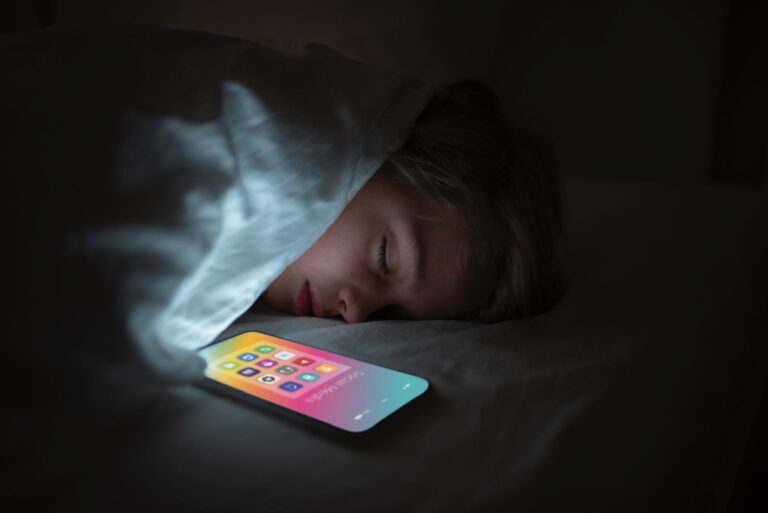 Adolescentes, pantallas y contaminación electromagnética